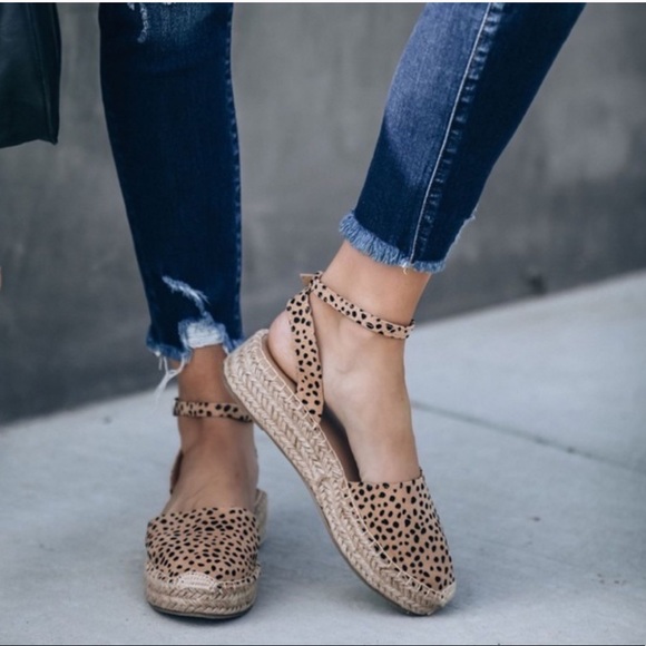 Cheetah Espadrille Sandals - Picture 7 of 9